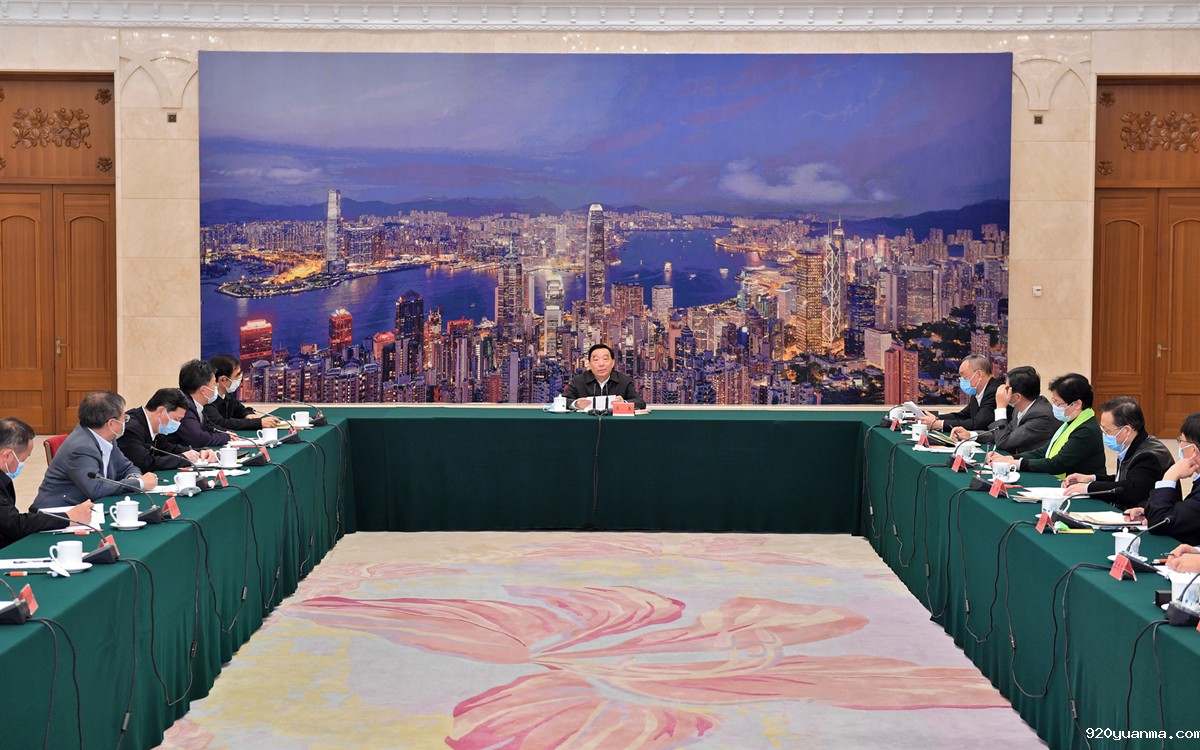 王晨 会长会2.jpg